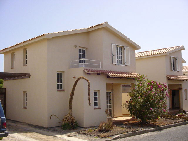 À vendre! Une villa récemment rénovée avec piscine commune dans le parc Holandes, Fuerteventura