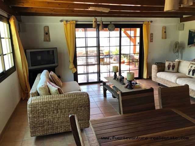 Im Verkauf! Eine einzigartige Villa mit Meerblick in einmaliger Lage im Süden von Fuerteventura