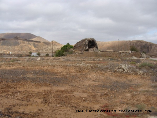 Im Verkauf! Grundstück zur Nutzung von einem Wohngebaude in Corralejo, Fuerteventura