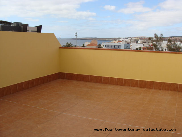 For Sale! Beautiful and spacious apartment with 3 bedrooms in the center of Puerto del Rosario