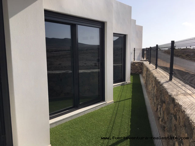 For sale! New built modern villas with pool in El Roque village near El Cotillo!