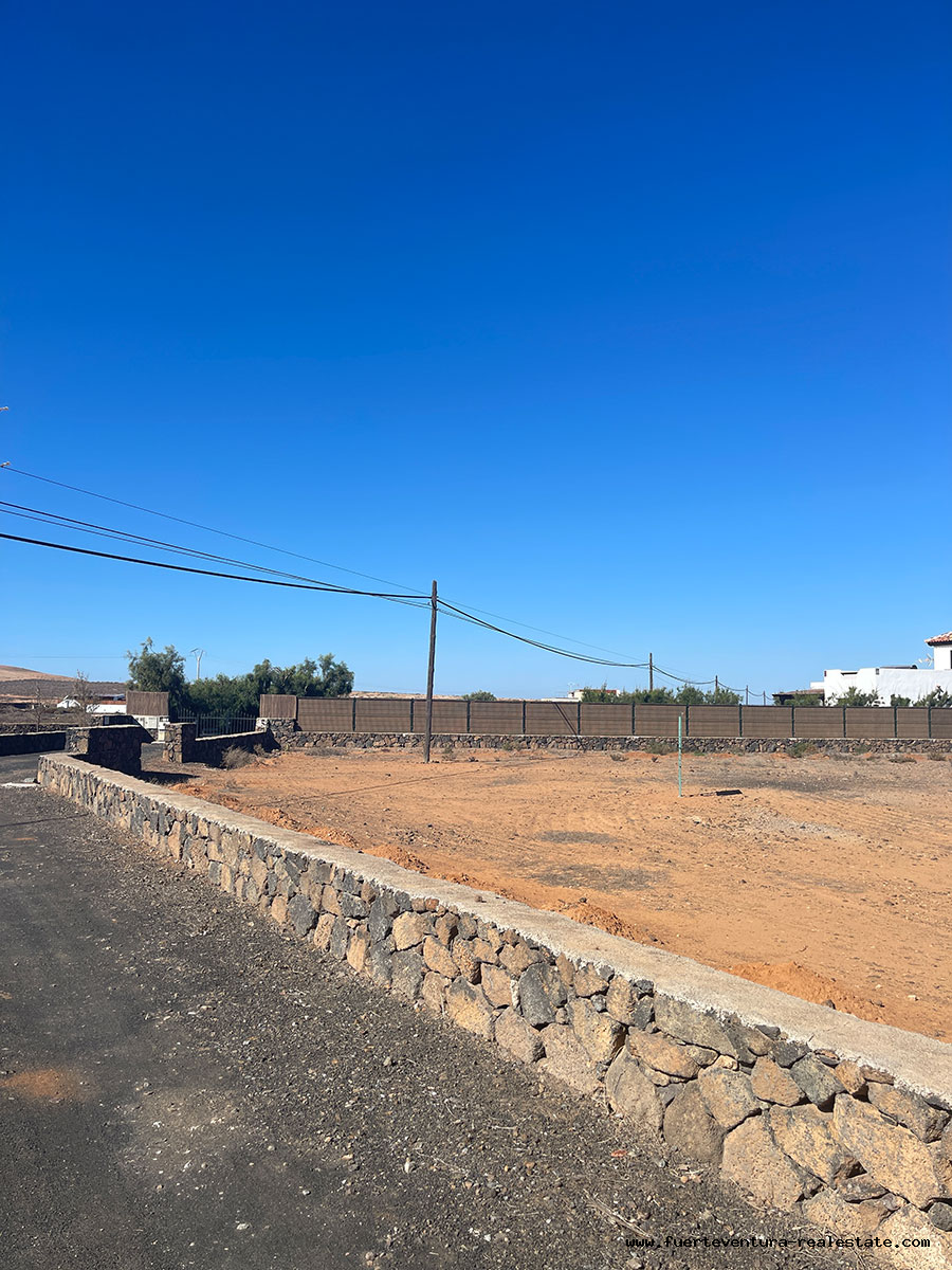 Terreno in vendita con progetto a La Oliva