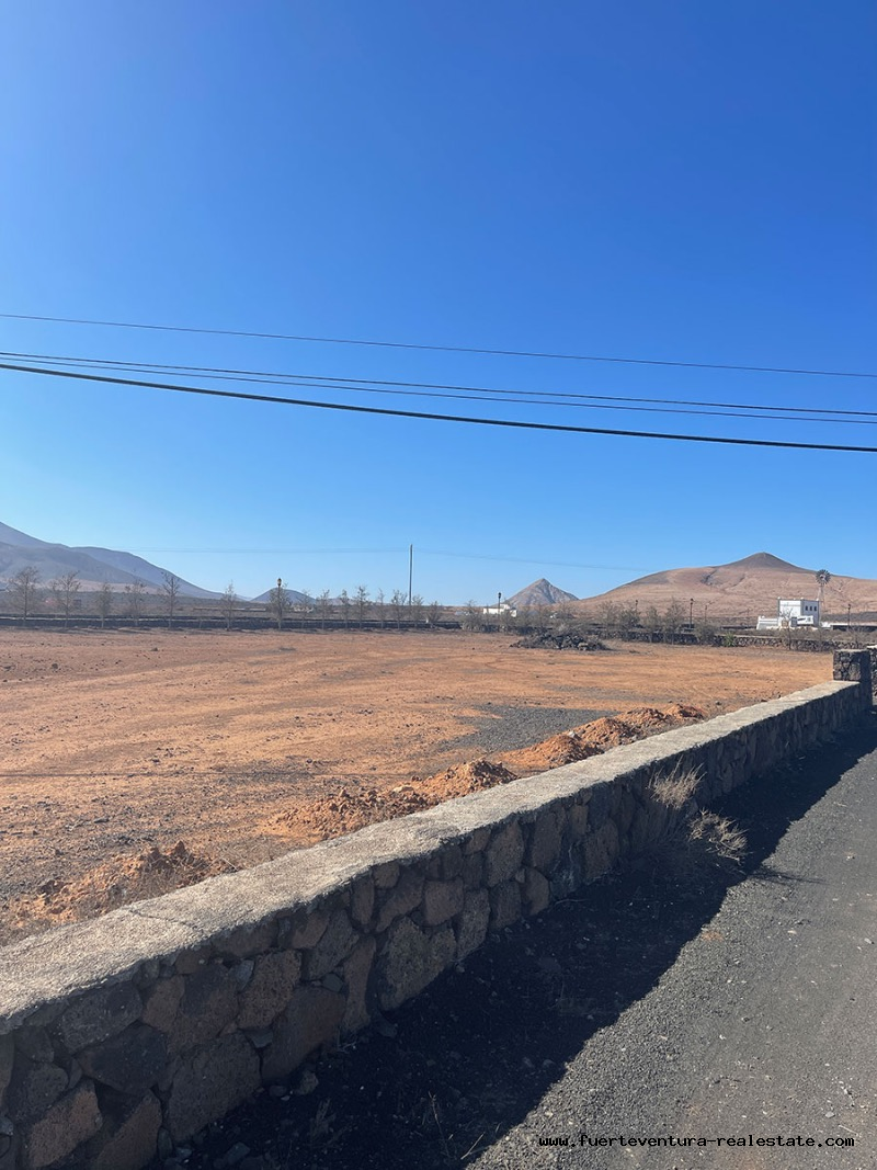 Plot for sale with project in La Oliva