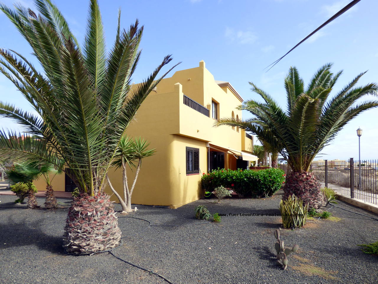 Zu verkaufen! Apartments in der Anlage Oasis Tamarindo II, gelegen in der Stadt Corralejo.