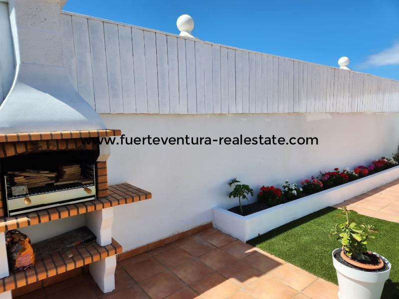  Zeer mooie villa met zwembad in de urbanisatie Vistas Del Mar Corralejo