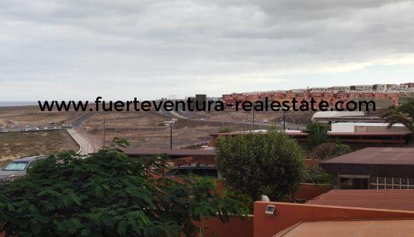 Duplex for sale with sea views in Playa Blanca in Puerto del Rosario