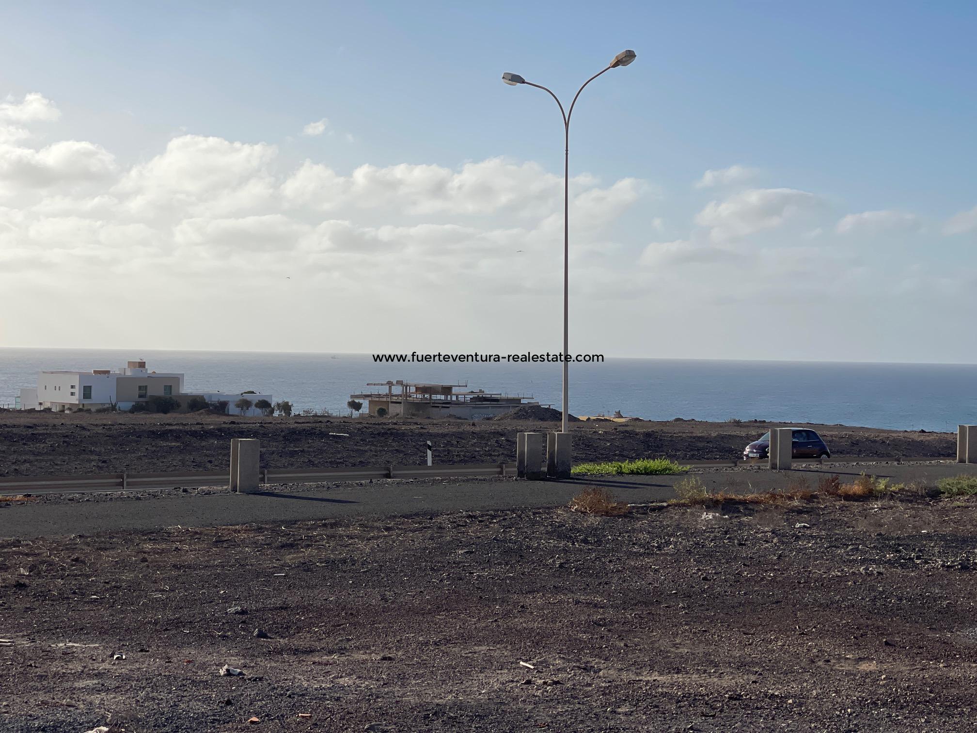  Beautiful buildable plot with sea views on Playa Blanca Puerto del Rosario