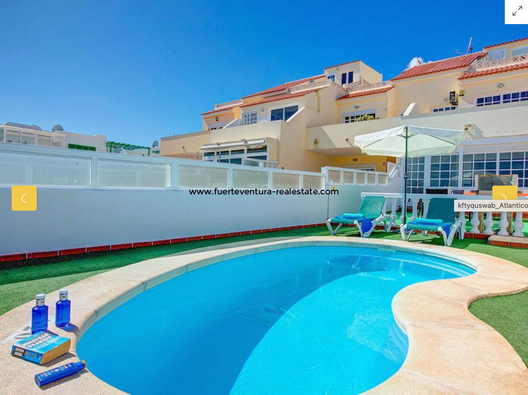 Magnifique villa avec piscine en bord de mer à Corralejo